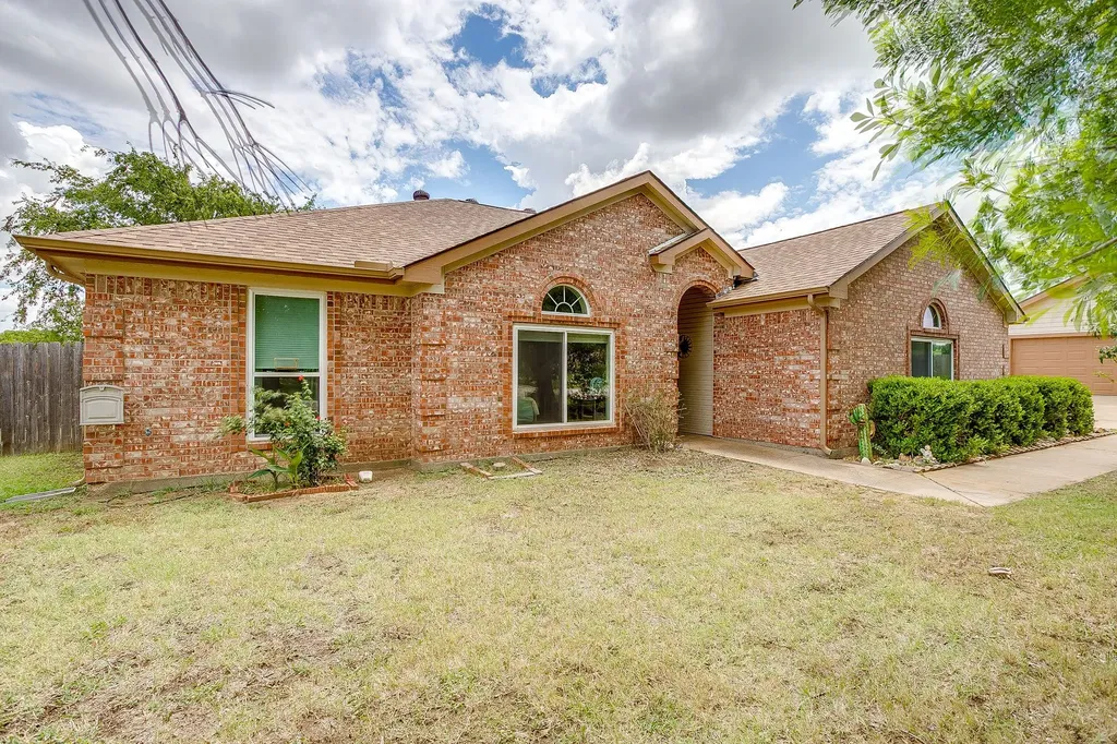 9425 Carson Ranch Road Crowley TX 76036