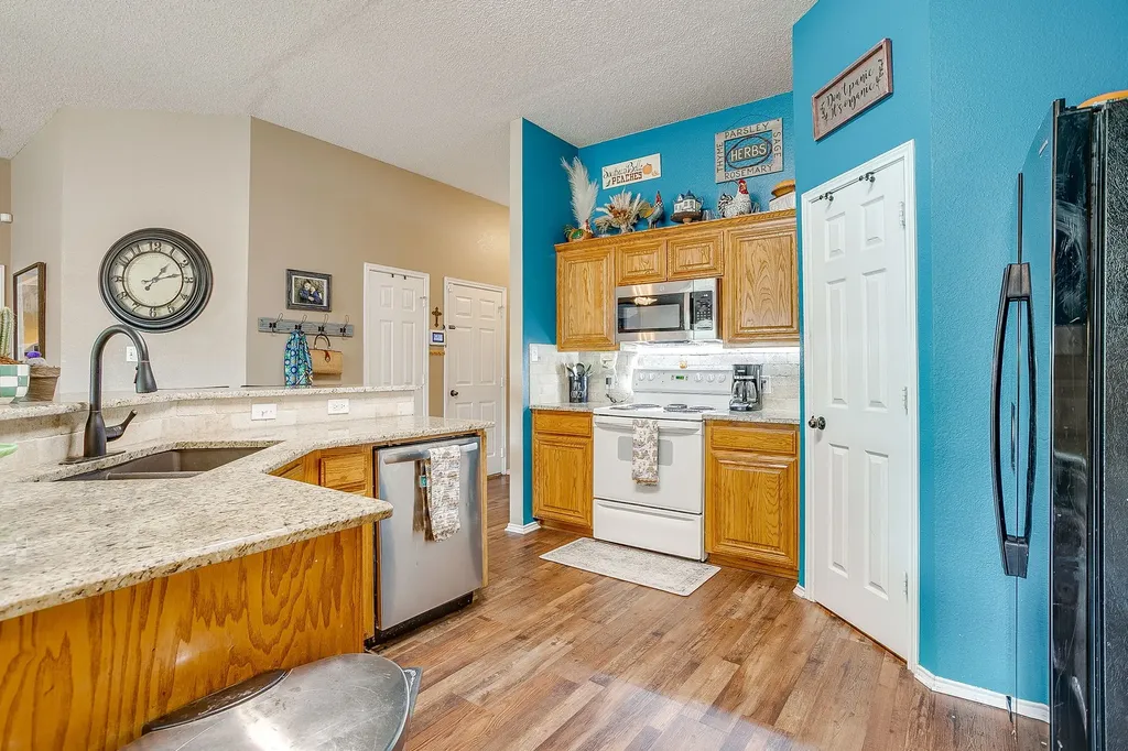 9425 Carson Ranch Road Crowley TX 76036