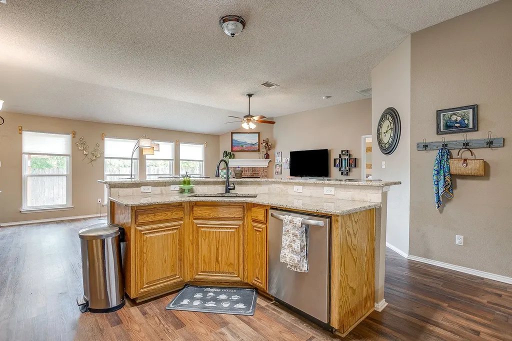 9425 Carson Ranch Road Crowley TX 76036