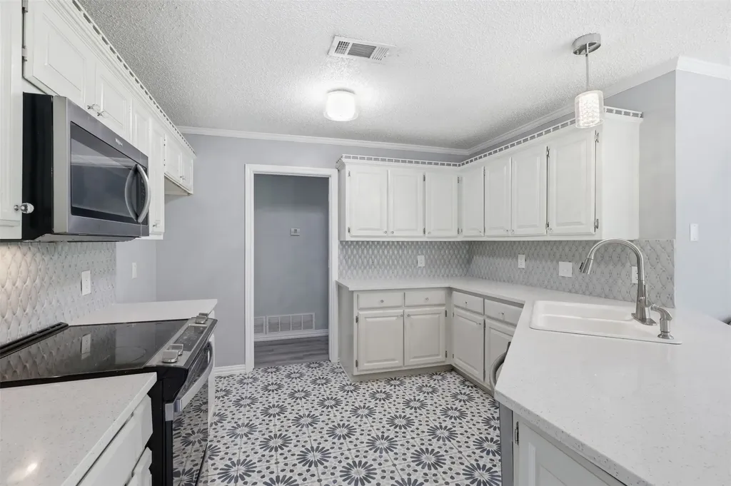 1309 Oak Harbor Boulevard Azle TX 76020