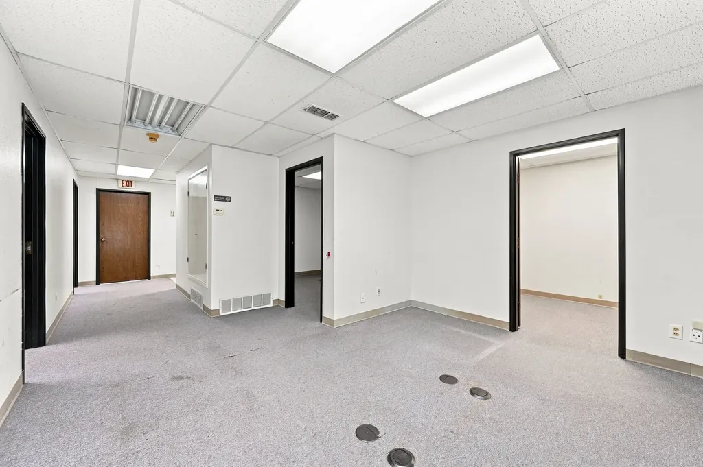 206 S Highway 77 Waxahachie TX 75165
