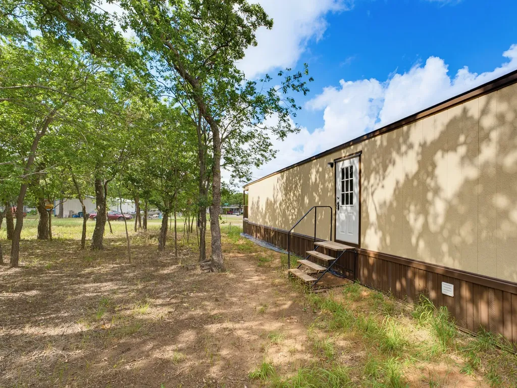 116 Taos Trail Nocona TX 76255