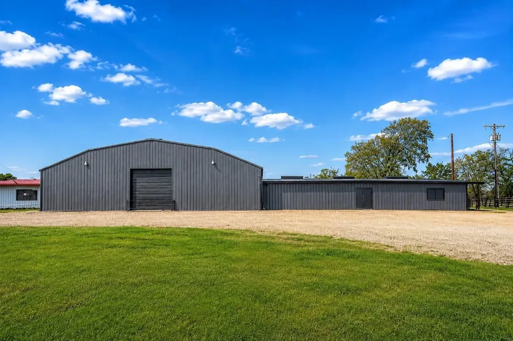 111 Frontier Drive Quinlan TX 75474