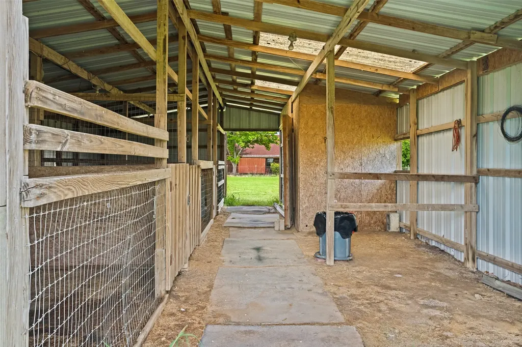 3511 County Road 1108 Celeste TX 75423