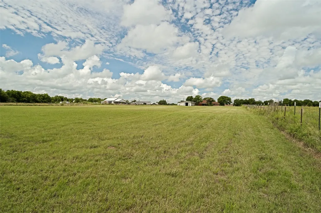 3511 County Road 1108 Celeste TX 75423