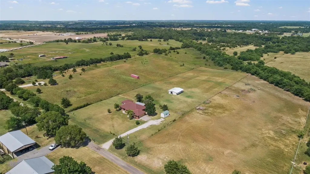 3511 County Road 1108 Celeste TX 75423