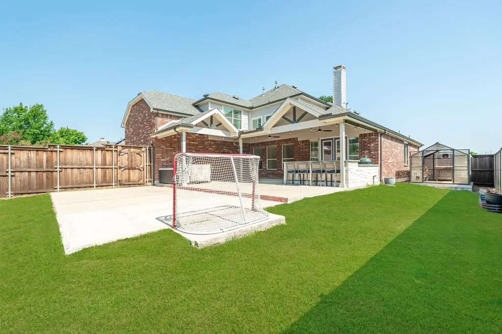 1632 Clear Springs Drive Allen TX 75002