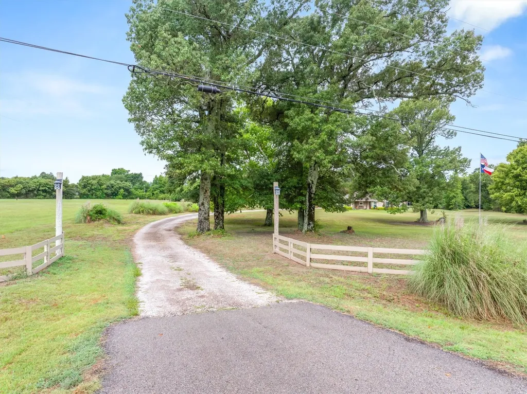 16775 State Highway 64 Ben Wheeler TX 75754