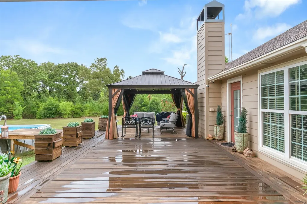 16775 State Highway 64 Ben Wheeler TX 75754