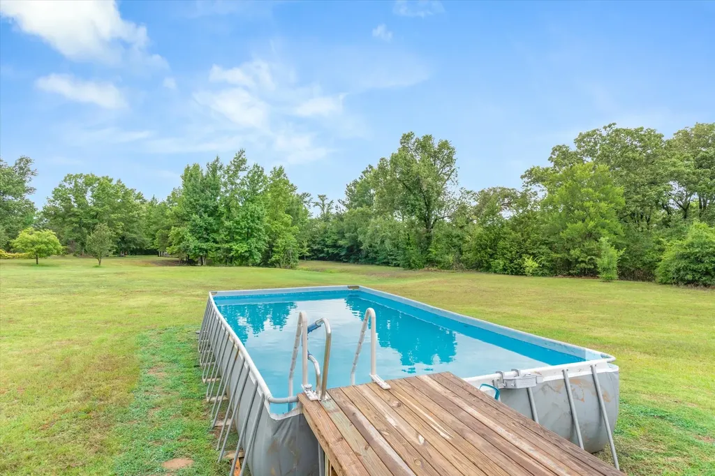 16775 State Highway 64 Ben Wheeler TX 75754