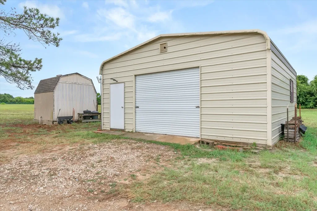 16775 State Highway 64 Ben Wheeler TX 75754