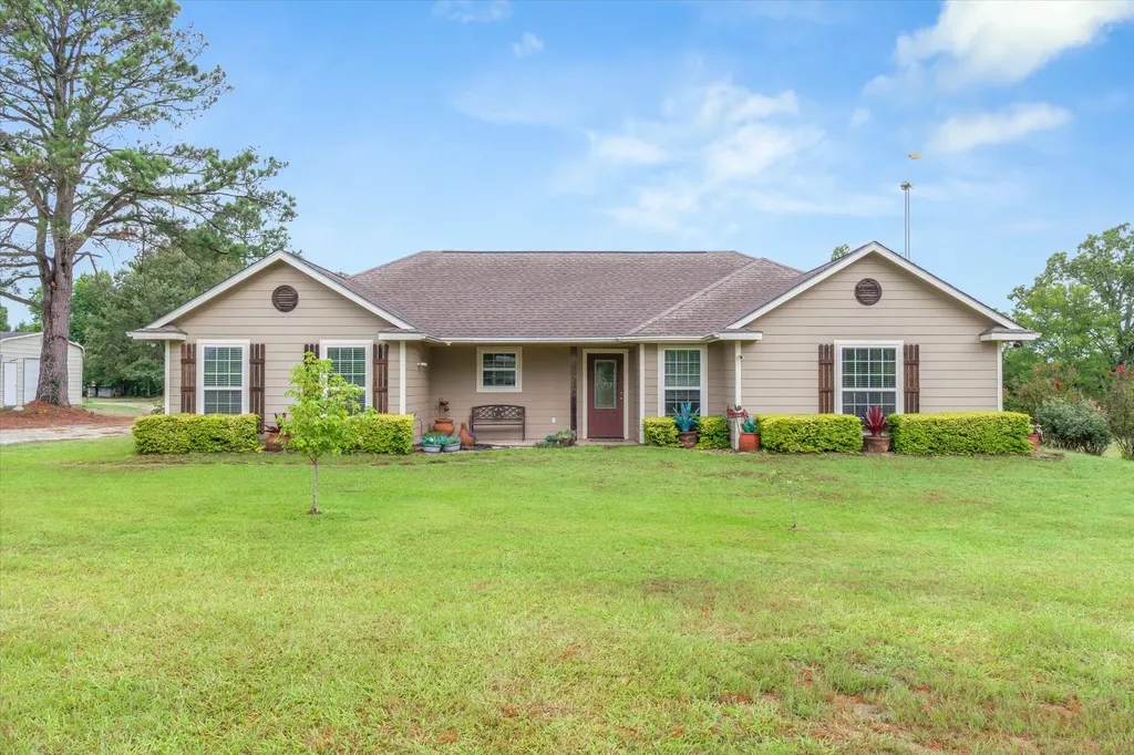 16775 State Highway 64 Ben Wheeler TX 75754