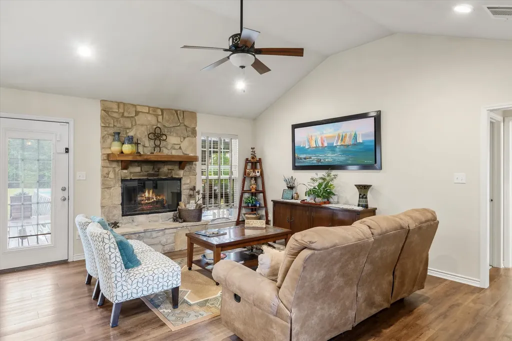 16775 State Highway 64 Ben Wheeler TX 75754