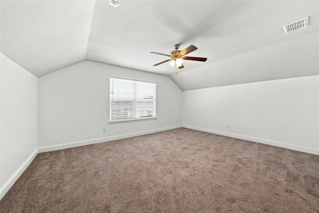 498 Oak Creek Drive Lavon TX 75166
