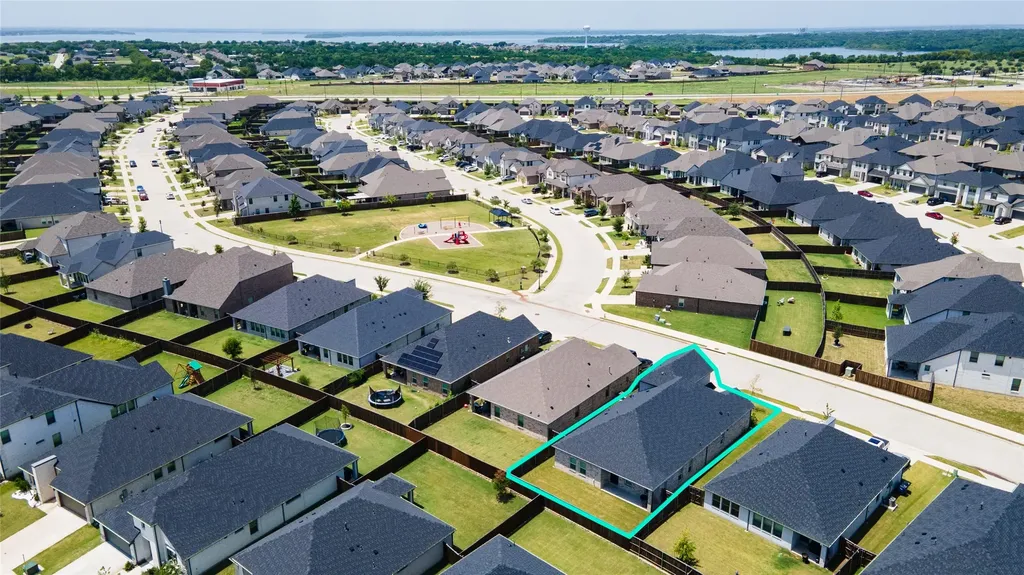 498 Oak Creek Drive Lavon TX 75166