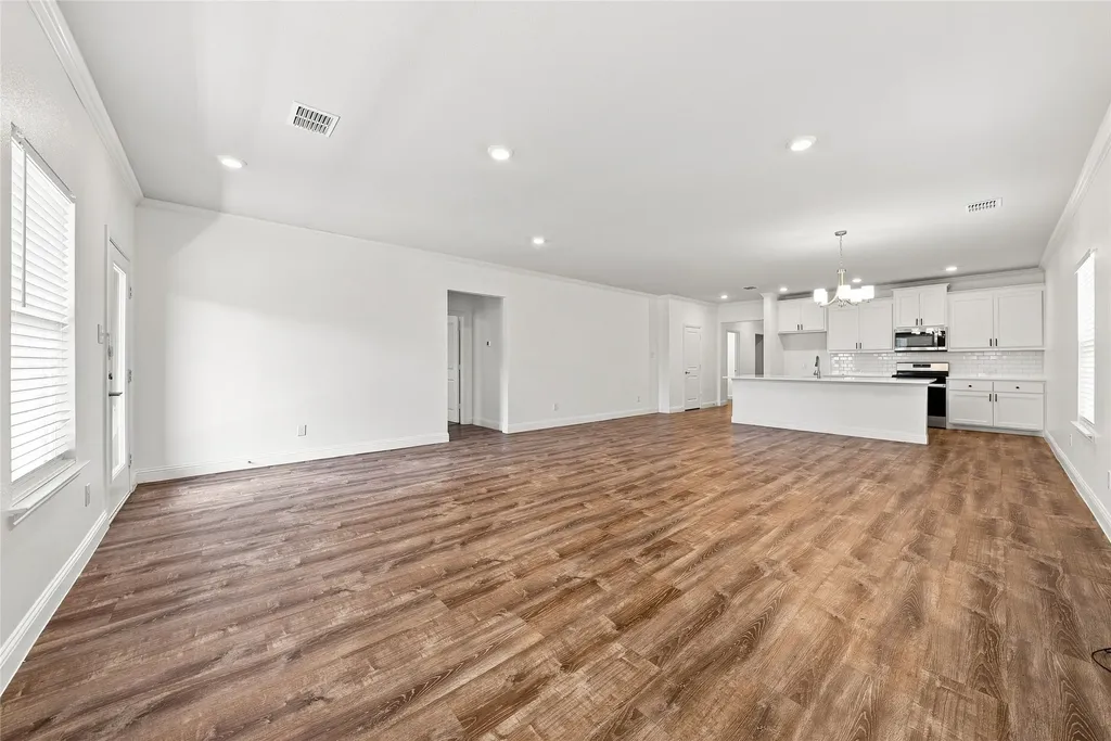 498 Oak Creek Drive Lavon TX 75166