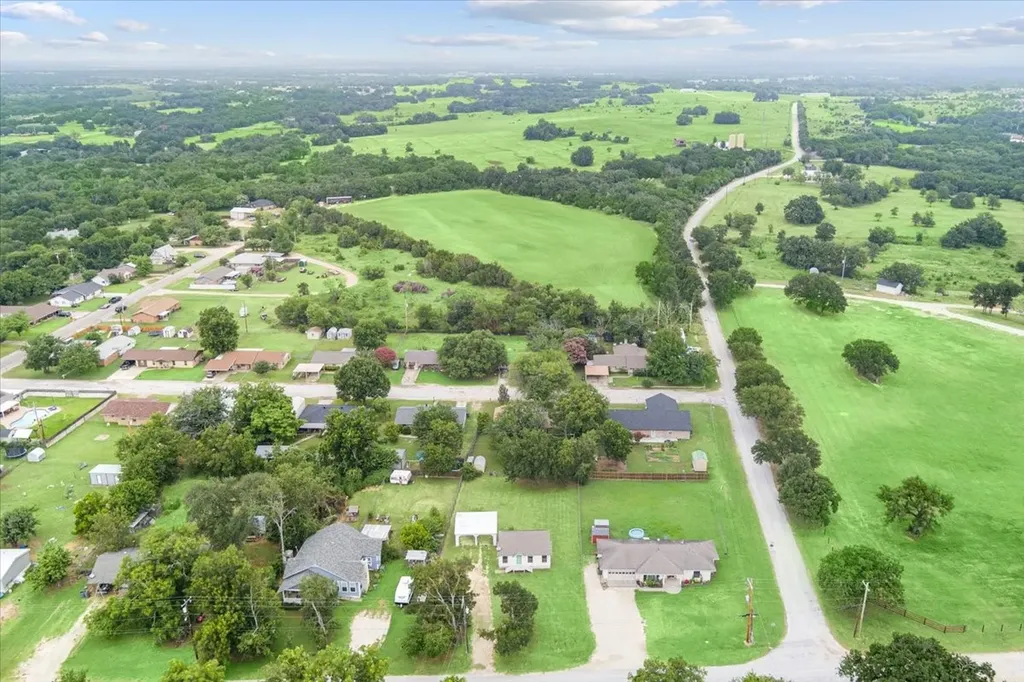608 Ninth Street Hico TX 76457