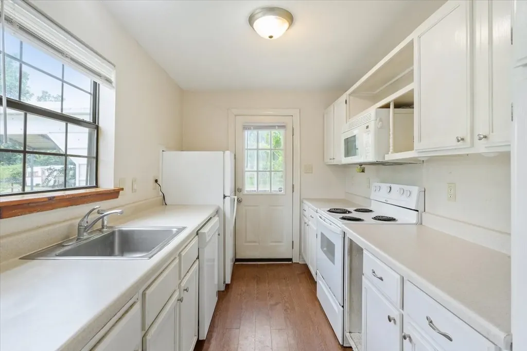 608 Ninth Street Hico TX 76457