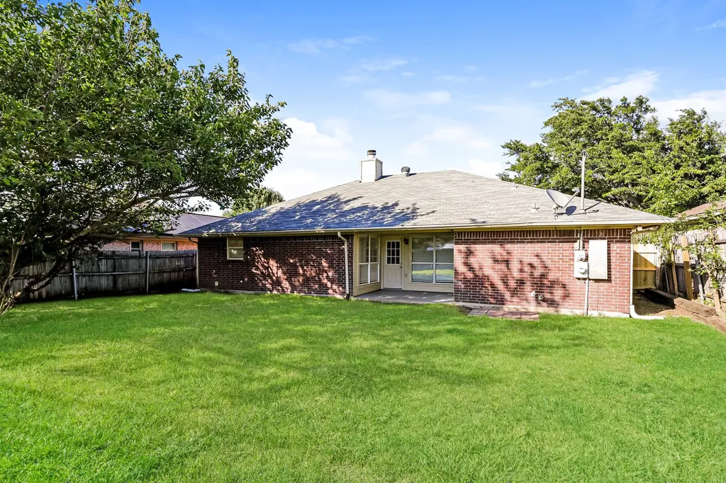 606 Plainview Drive Mansfield TX 76063