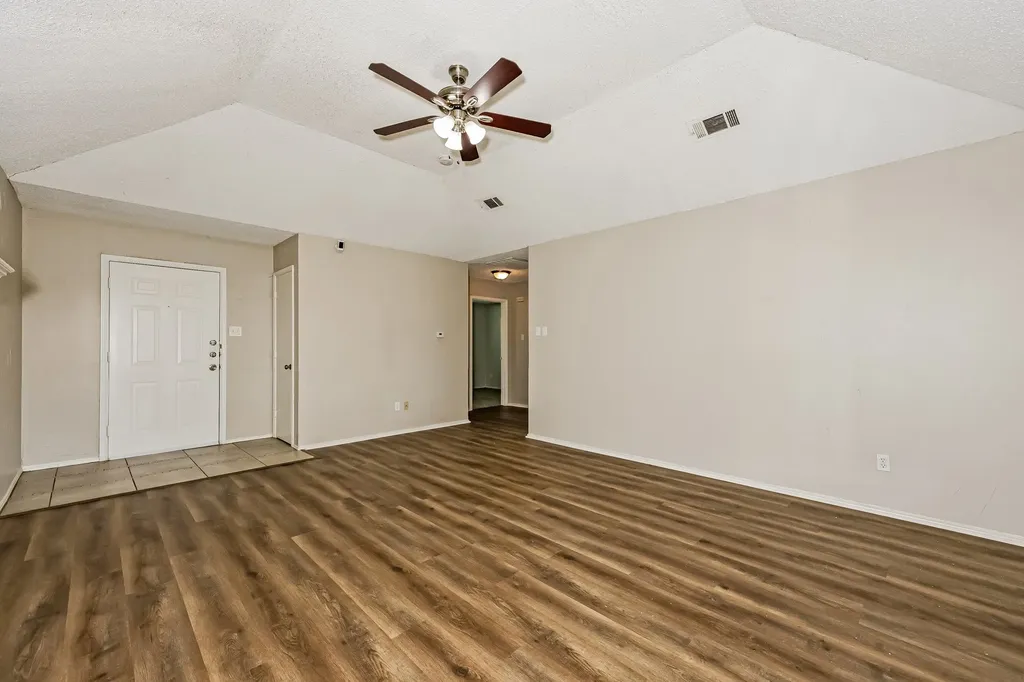 606 Plainview Drive Mansfield TX 76063