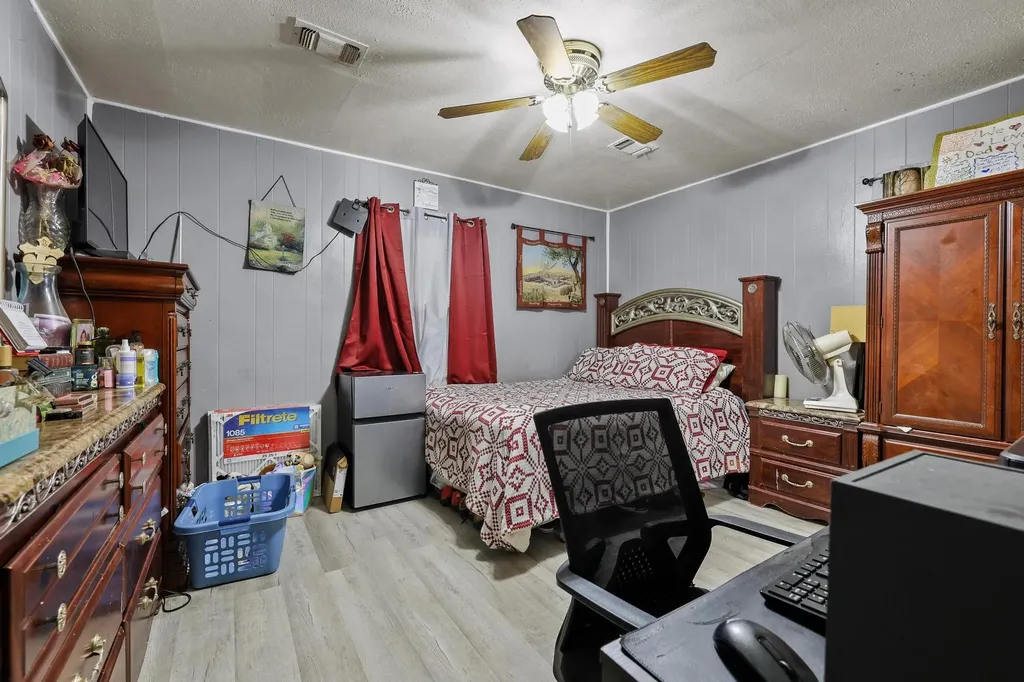 612 E Monterey Street Denison TX 75021