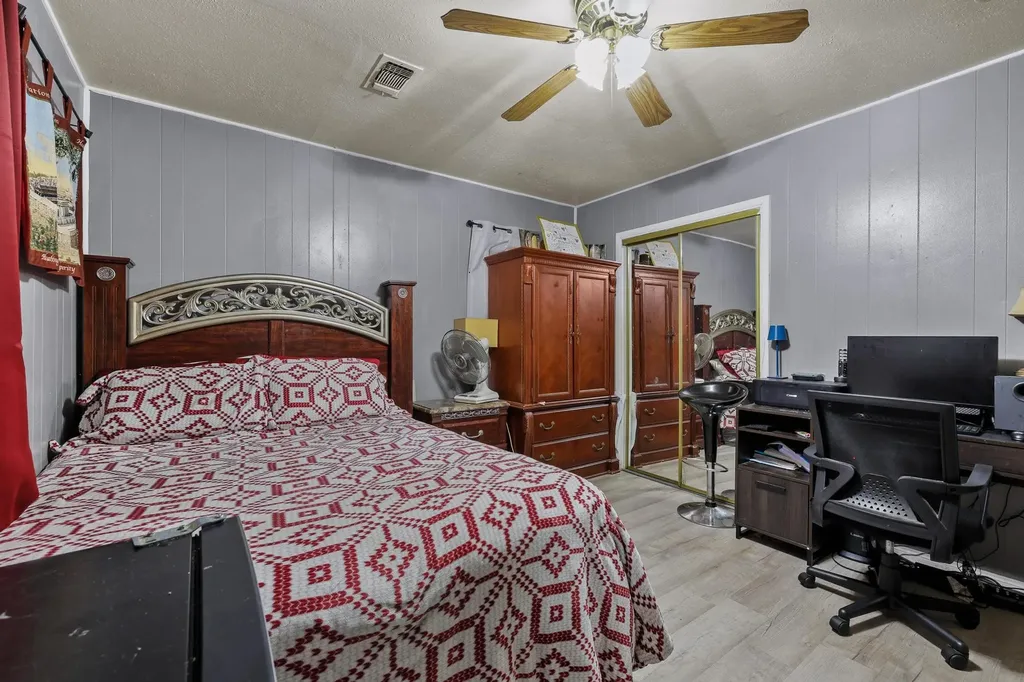 612 E Monterey Street Denison TX 75021