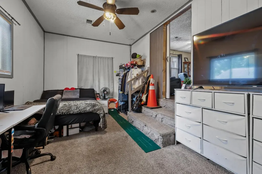 612 E Monterey Street Denison TX 75021