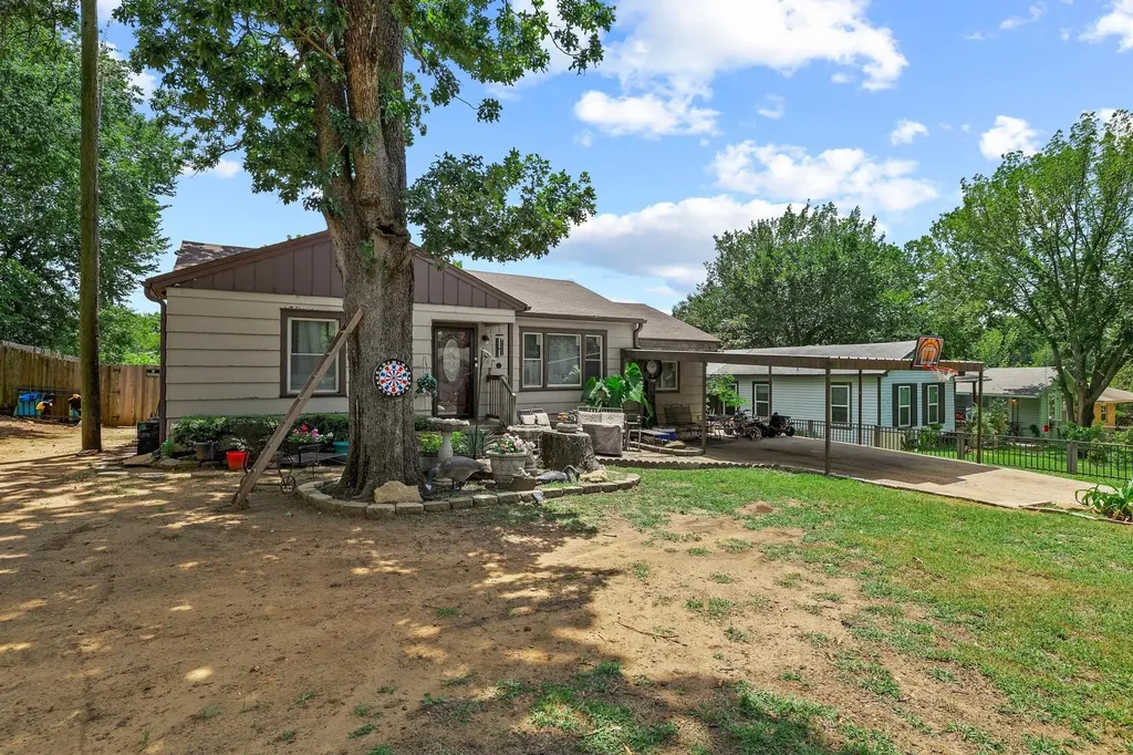 612 E Monterey Street Denison TX 75021