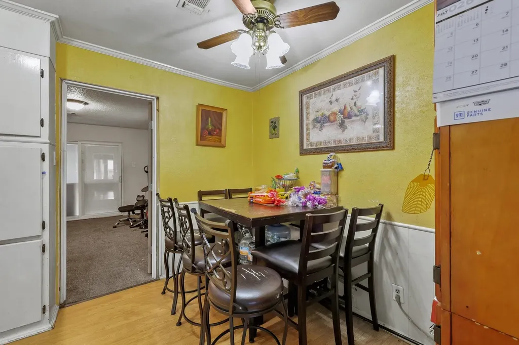 612 E Monterey Street Denison TX 75021