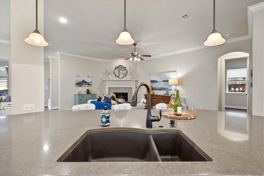 1231 Autumn Mist Way Arlington TX 76005
