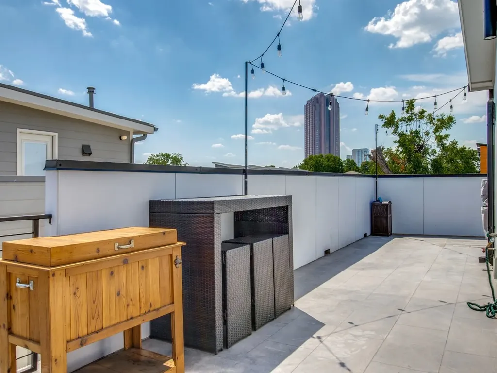 4223 Munger Avenue Dallas TX 75204
