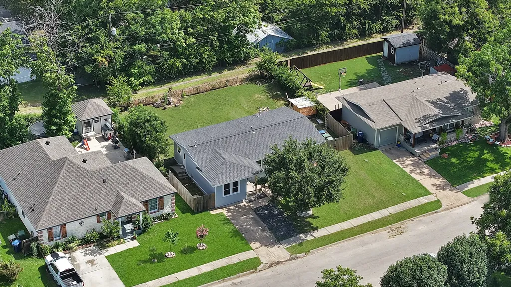 113 E Linda Drive Garland TX 75041
