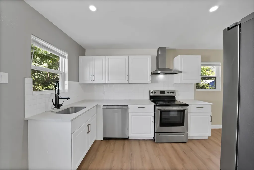 113 E Linda Drive Garland TX 75041