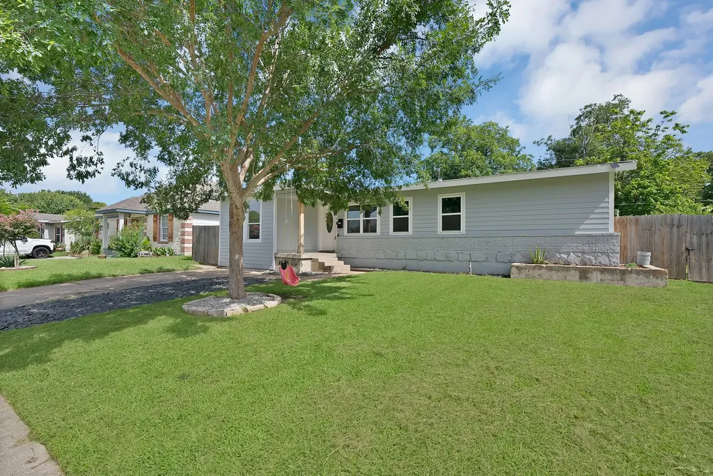 113 E Linda Drive Garland TX 75041