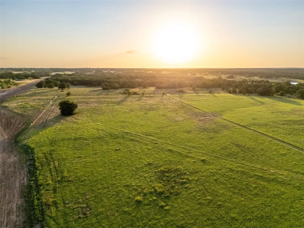 300 County Road 1475 Alvord TX 76225