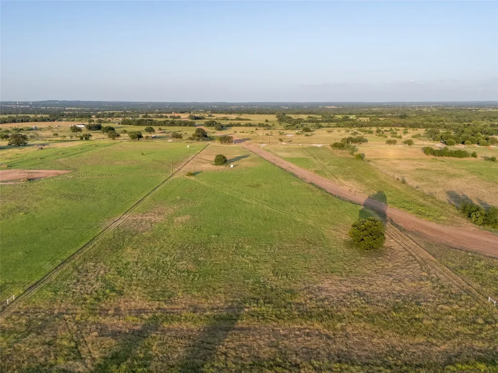 300 County Road 1475 Alvord TX 76225