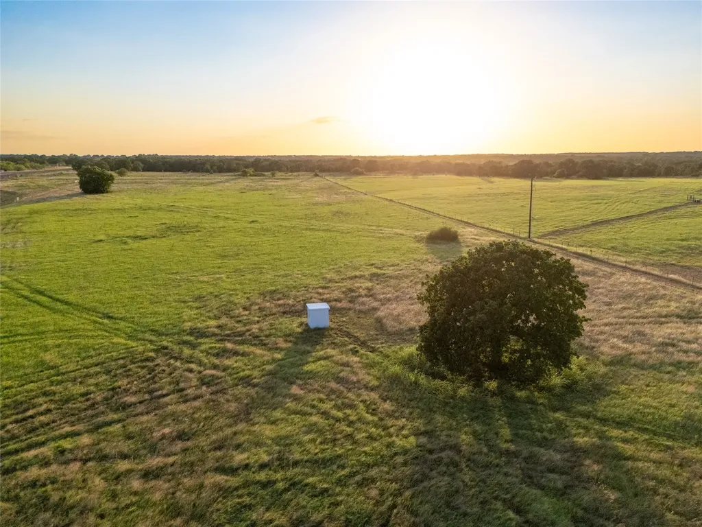300 County Road 1475 Alvord TX 76225