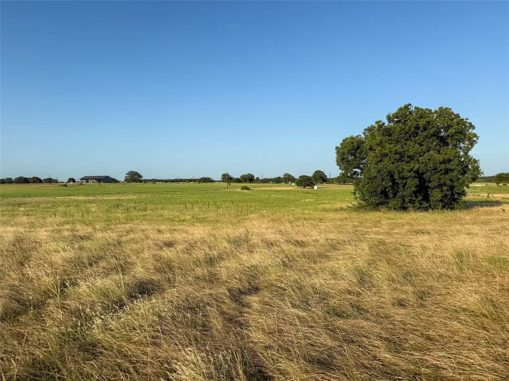 300 County Road 1475 Alvord TX 76225