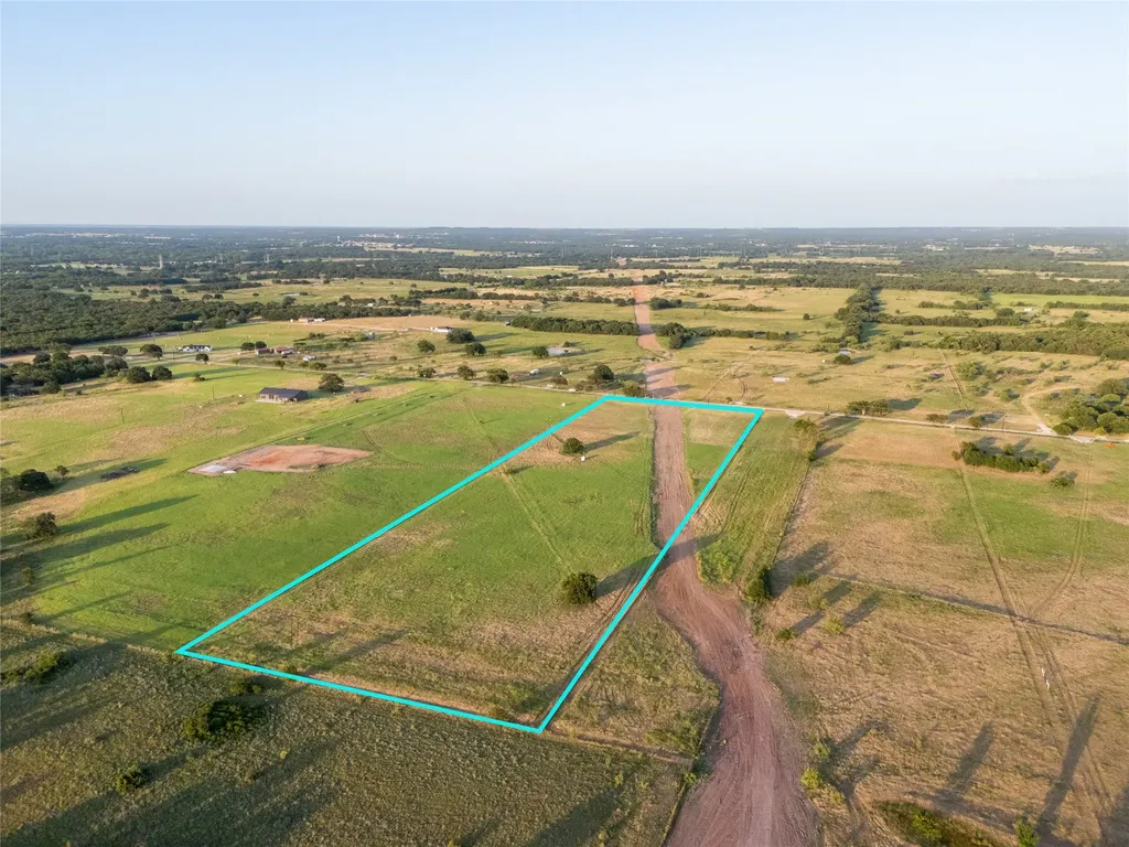 300 County Road 1475 Alvord TX 76225