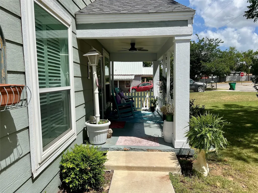 407 Baylor Street Nocona TX 76255