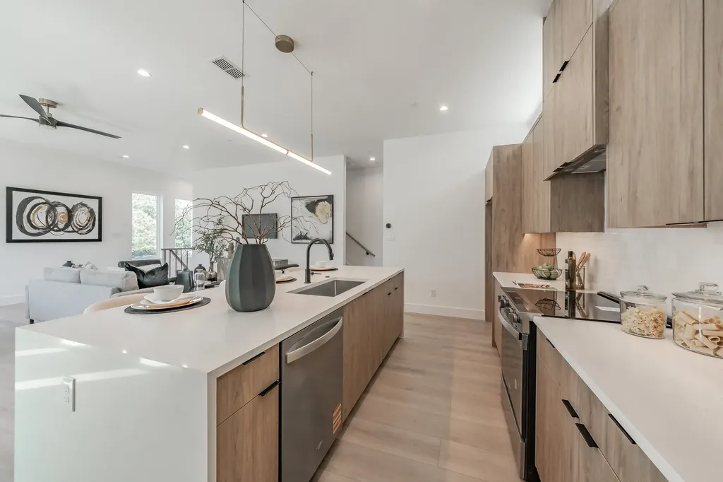 5320 Reiger Avenue Dallas TX 75214