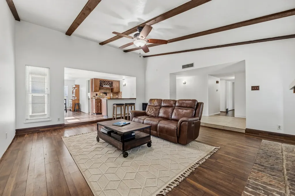 2902 High Plateau Drive Garland TX 75044