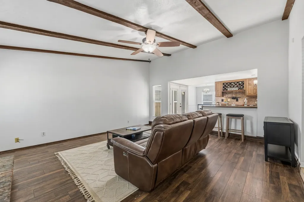 2902 High Plateau Drive Garland TX 75044