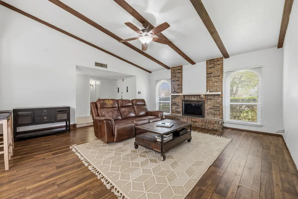 2902 High Plateau Drive Garland TX 75044