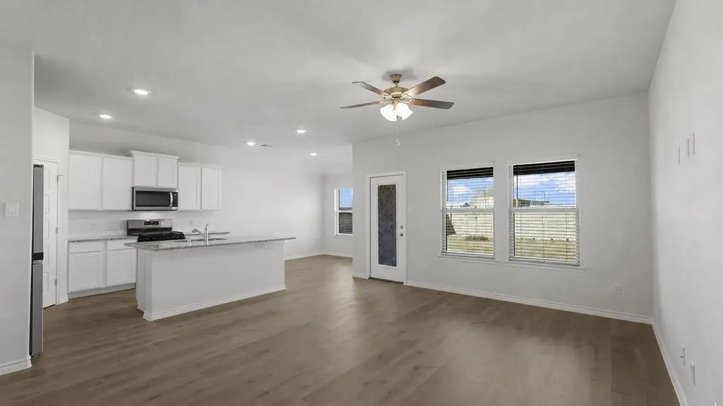 2105 Hunter Lane Anna TX 75409
