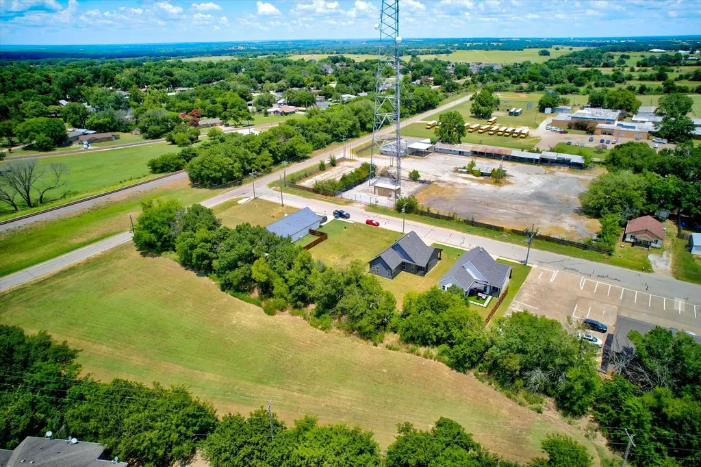 408 Demoye Street Aubrey TX 76227