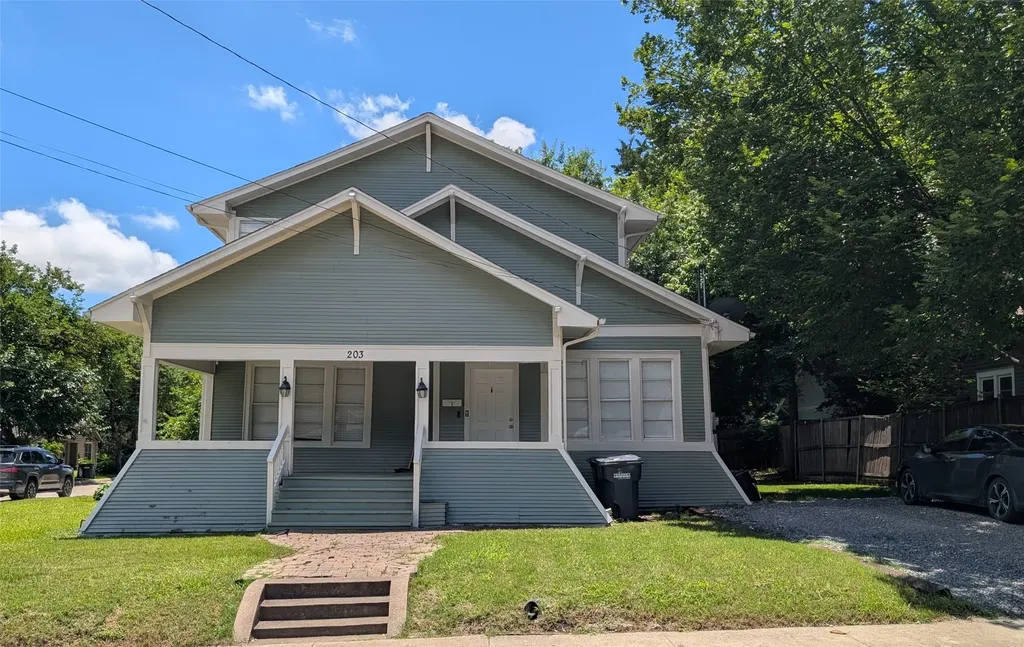 203 Heard St Street Mckinney TX 75069