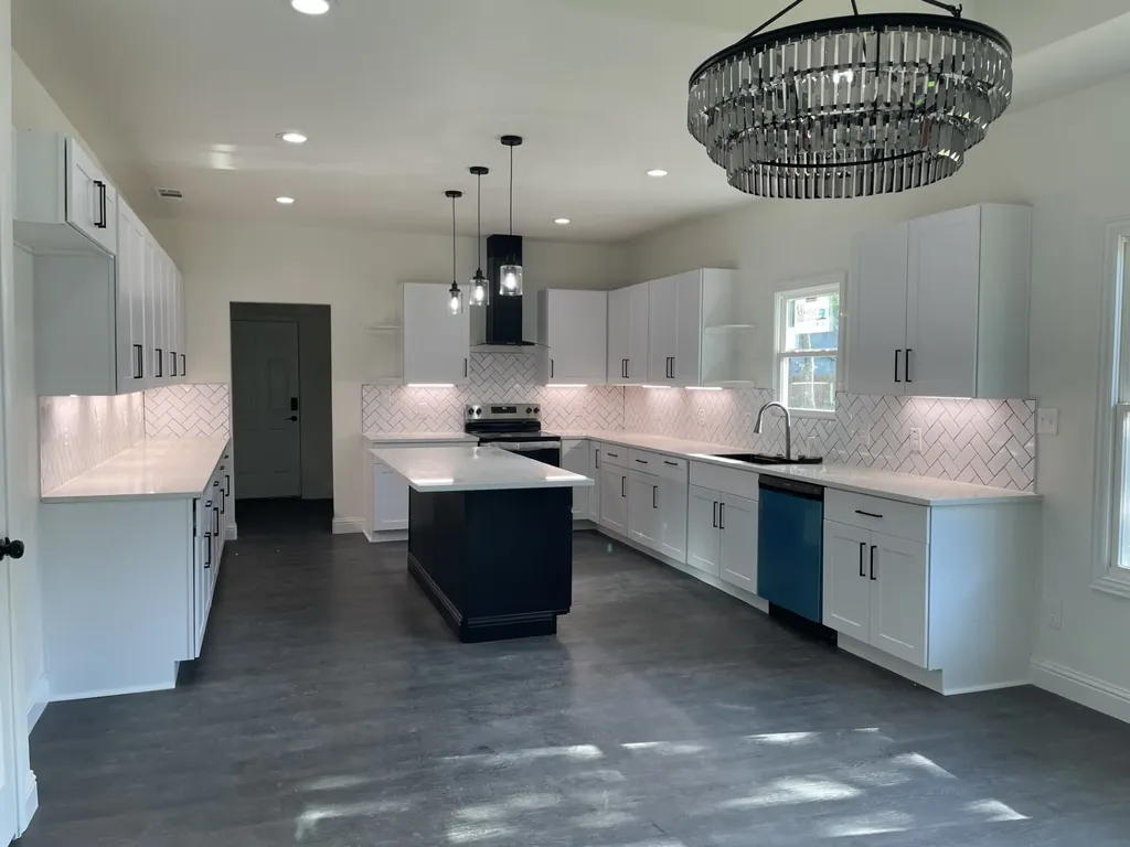1302 E Humbolt Street Fort Worth TX 76104
