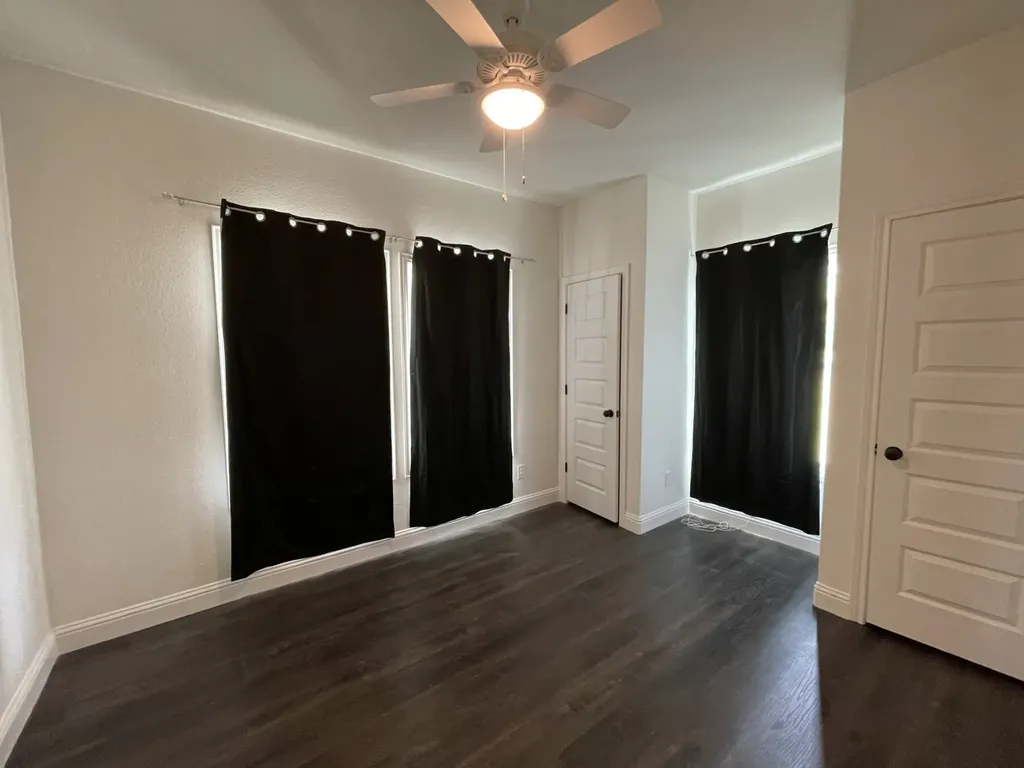 1302 E Humbolt Street Fort Worth TX 76104