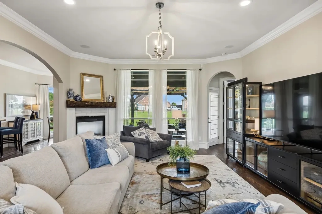 16011 Oconner Avenue Talty TX 75126